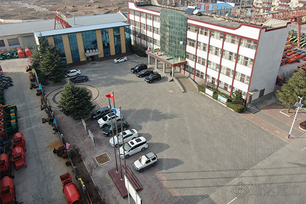 養(yǎng)豬場豬糞搖身一變成“有機(jī)肥”，一年狂賺3個億！  　　